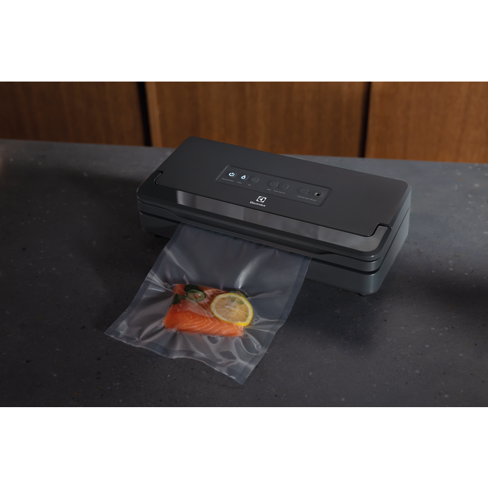 Electrolux - Integrated Vacuum Sealer - E6VS1-6AG